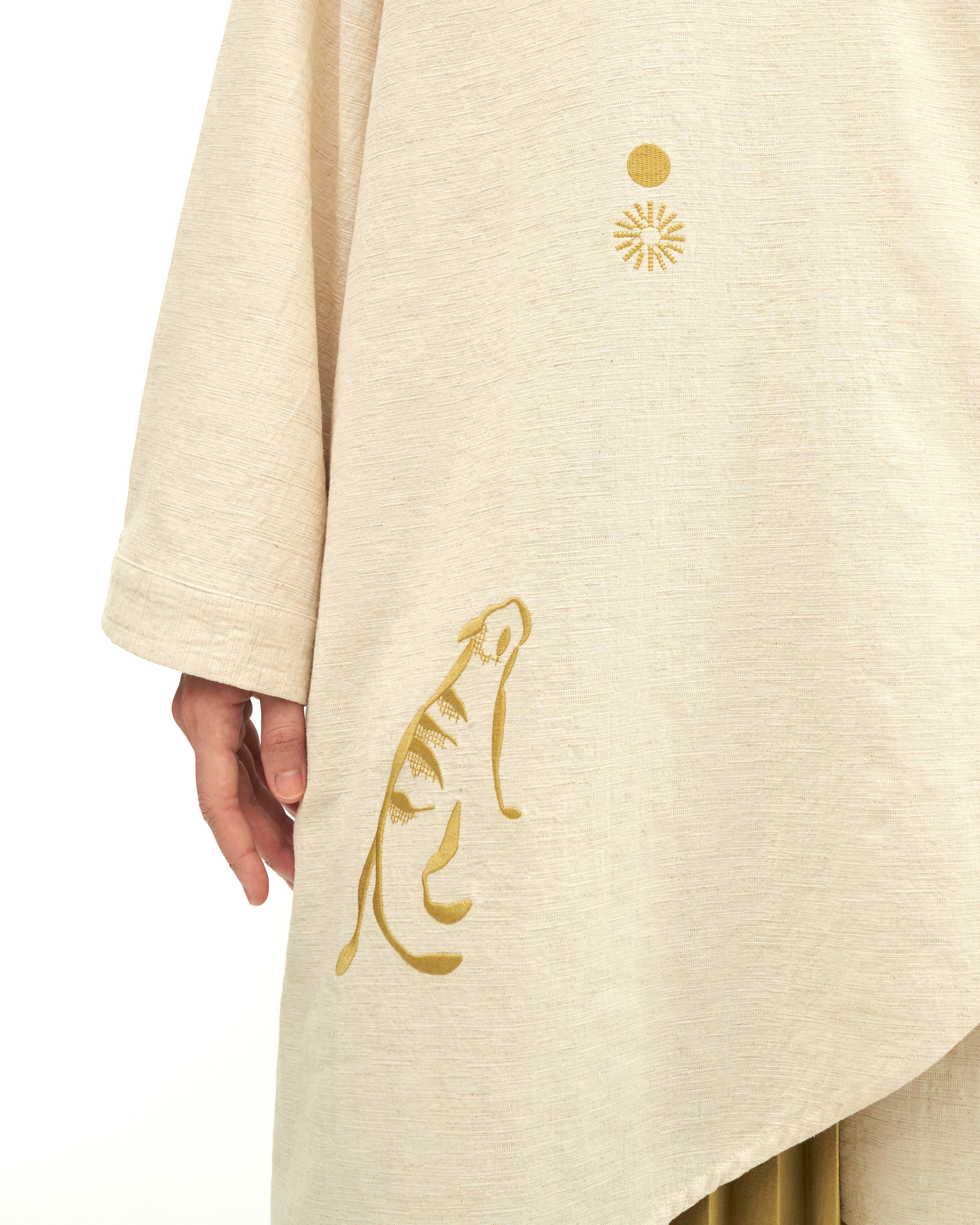 Women: Yuè Kebarung Top (Sand) - Image 7
