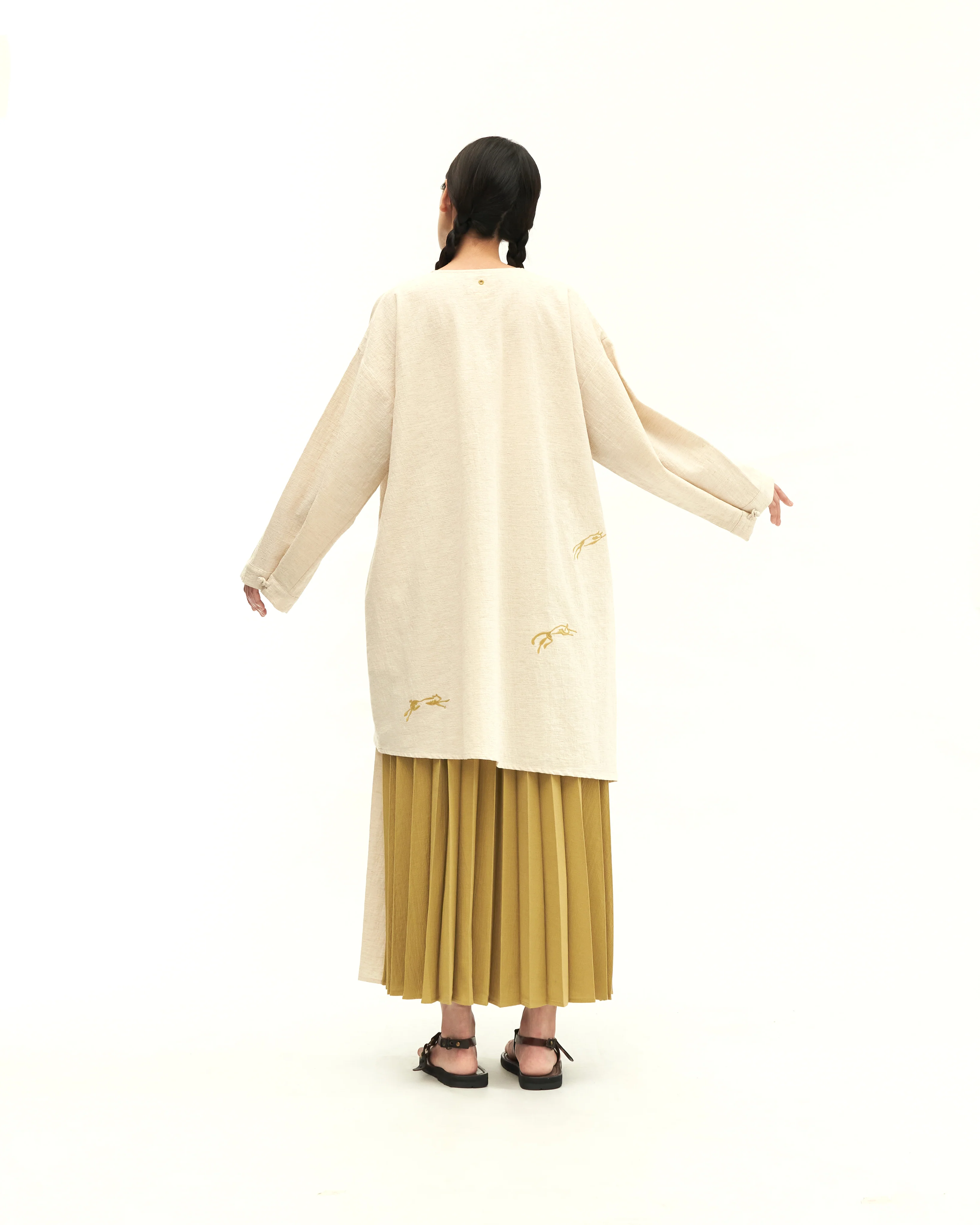 Women: Yuè Kebarung Top (Sand) - Image 9