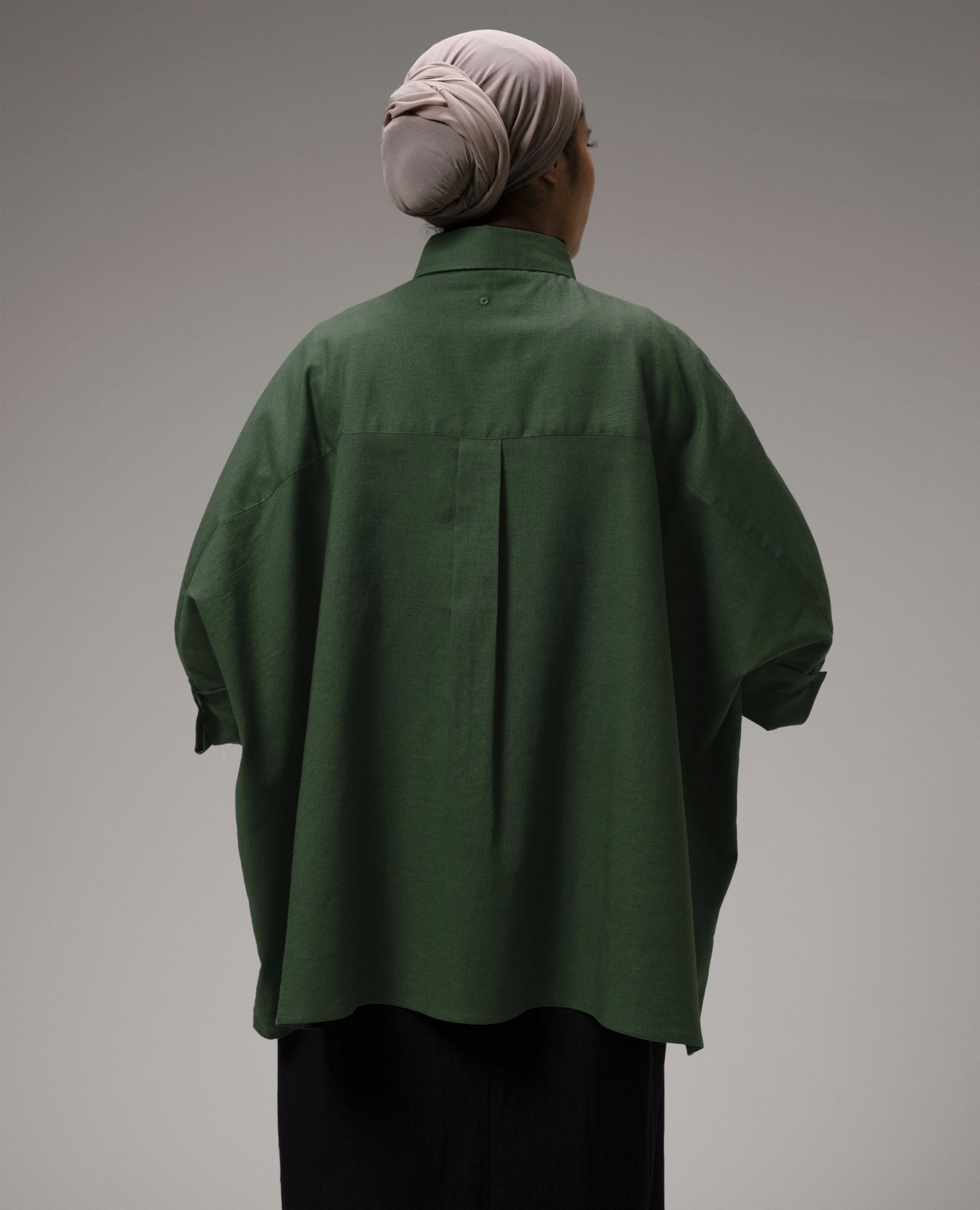 Womens: The Oversized Linen Shirt (Forest Green) - Image 7